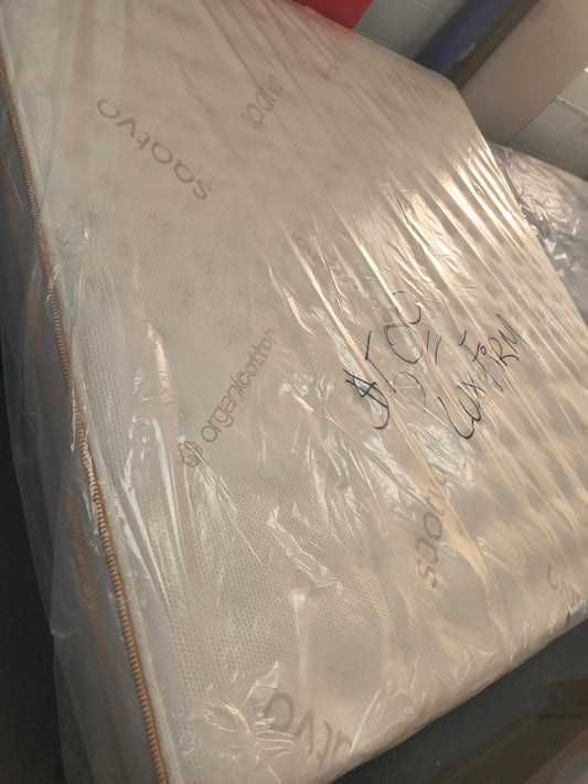 Saatva Classic Organic Cotton King Mattress